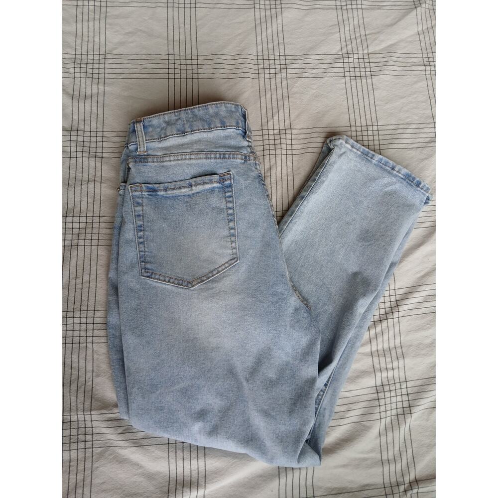 FRYE Women’s Light Wash Jeans – Size12/31– Stretch Denim – Classic Fit